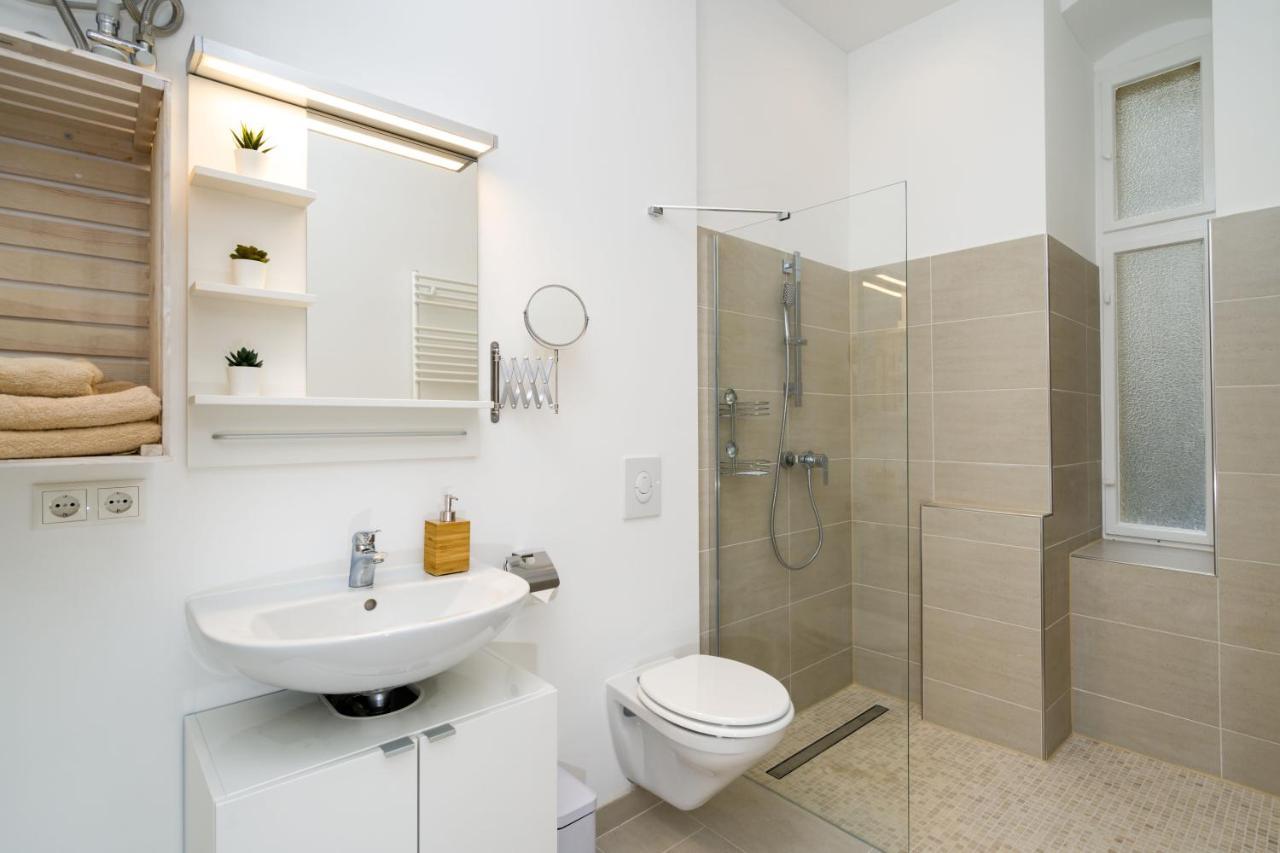 The Lohmeyerstr Vh Links, 2 Bedroom Up To 5 People Berlin Extérieur photo